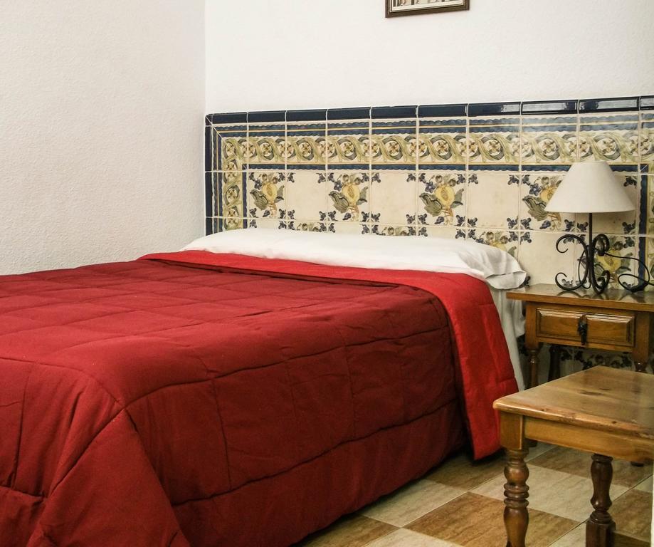 Pension Ciudad Navarro Ramos Granada Bilik gambar