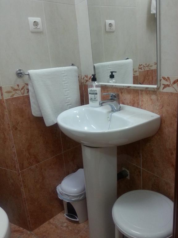 Pension Ciudad Navarro Ramos Granada Luaran gambar