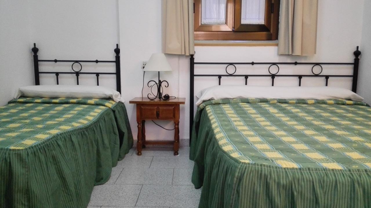 Pension Ciudad Navarro Ramos Granada Bilik gambar